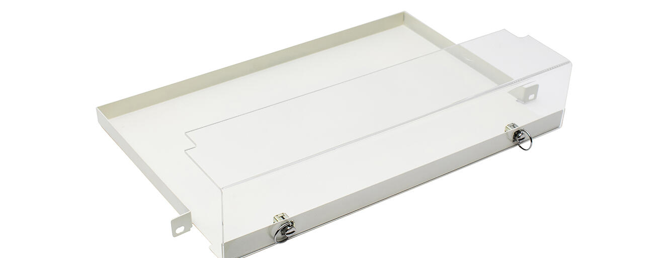 SP-FP-ODF-LITEN Fiberworks AS  1,5U 19&quot;  panel for 24 SC-DPX, liten ODF Med 0,5U underhylle og 2U deksel